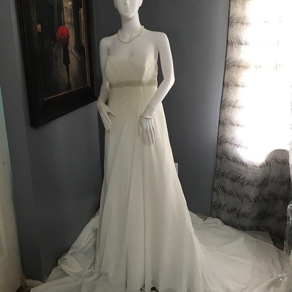 NWT DAVID’S BRIDAL WEDDING GOWN💍 (SEE SIZE CHART) - Picture 3 of 6